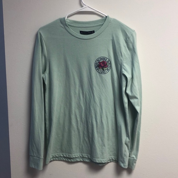 Abercrombie & Fitch Tops - Abercrombie & Fitch long sleeve